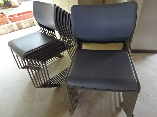 引取限定 パイプ椅子 まとめて15セット 中古オフィス家具 オカムラ  ミーティングチェア 会議室 スタッキングチェアの画像1