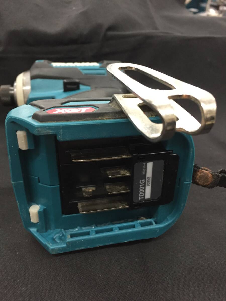 【ジャンク品】makita(マキタ) 40v充電式インパクトドライバ 本体のみ TD001GRD /IT4S7OTS7K5Sの画像2