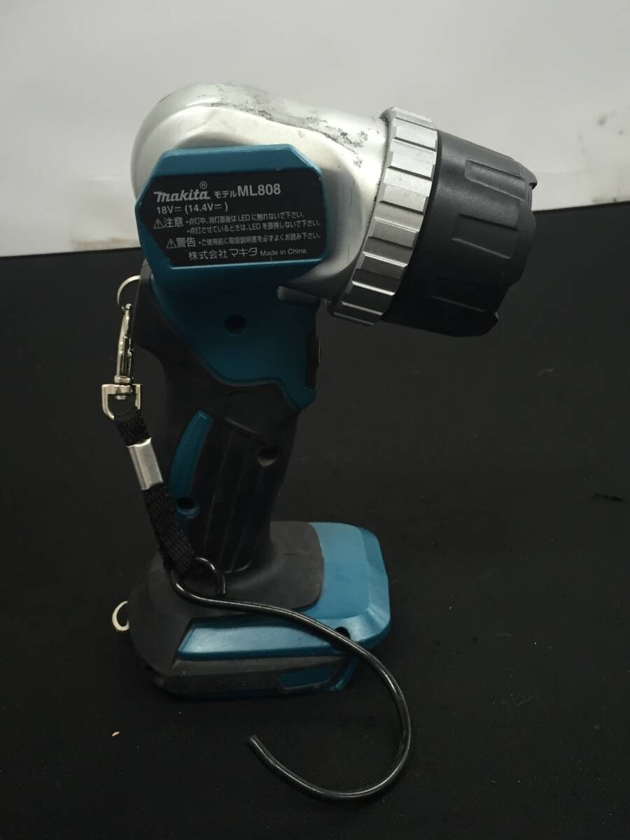 【中古品】マキタ(Makita) 14.4V/18Vバッテリ対応 フラッシュライト ML808 /ITYM3KJB5M3Kの画像5