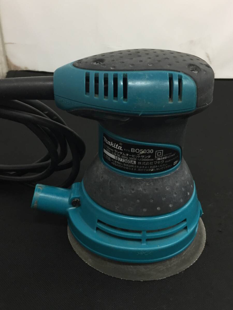 【中古品】makita(マキタ) ランダムオービットサンダ (ペーパー寸法 125㎜) BO5030 /IT5QVS3GAG28_画像3