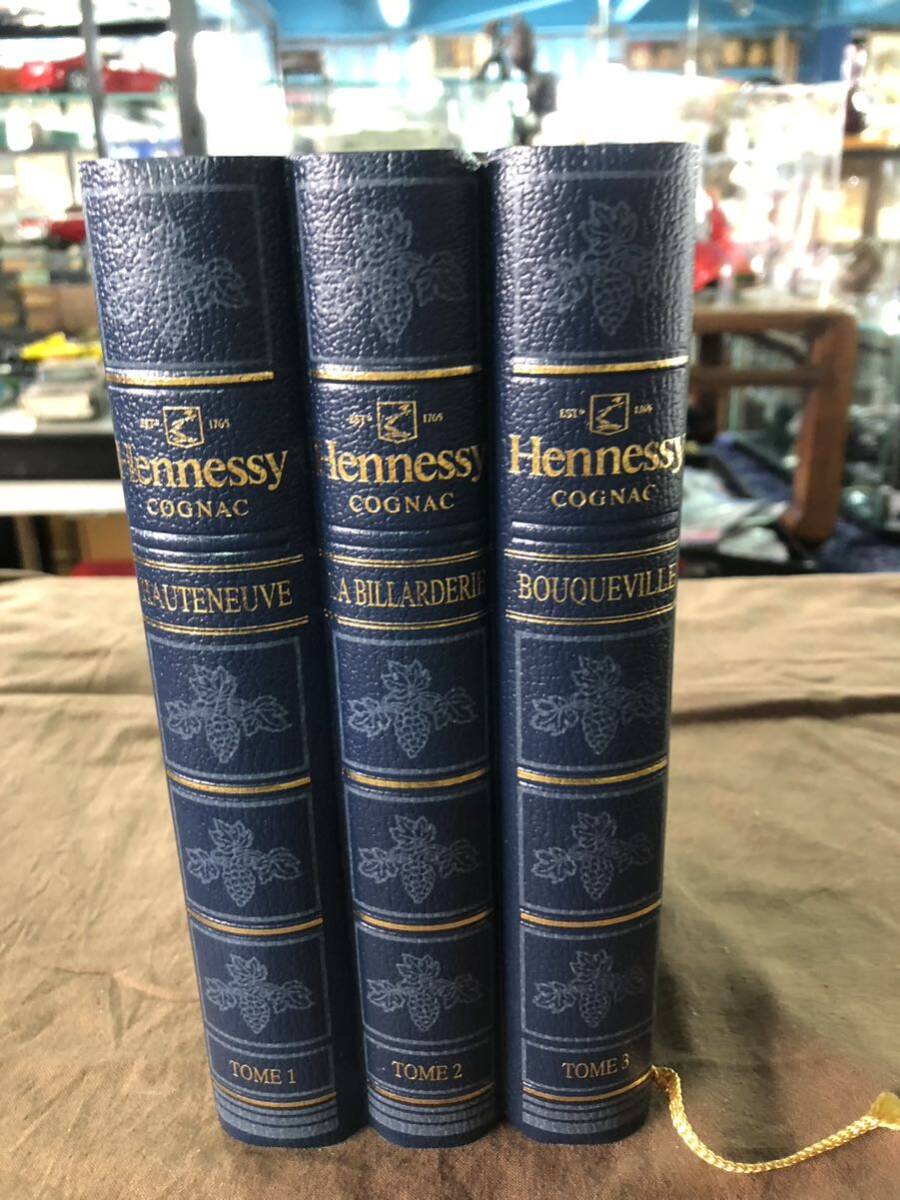 ヘネシー Hennessy ナポレオン シルバートップ ブック型　40% 700ml 未開栓　ヴィンテージ _画像4