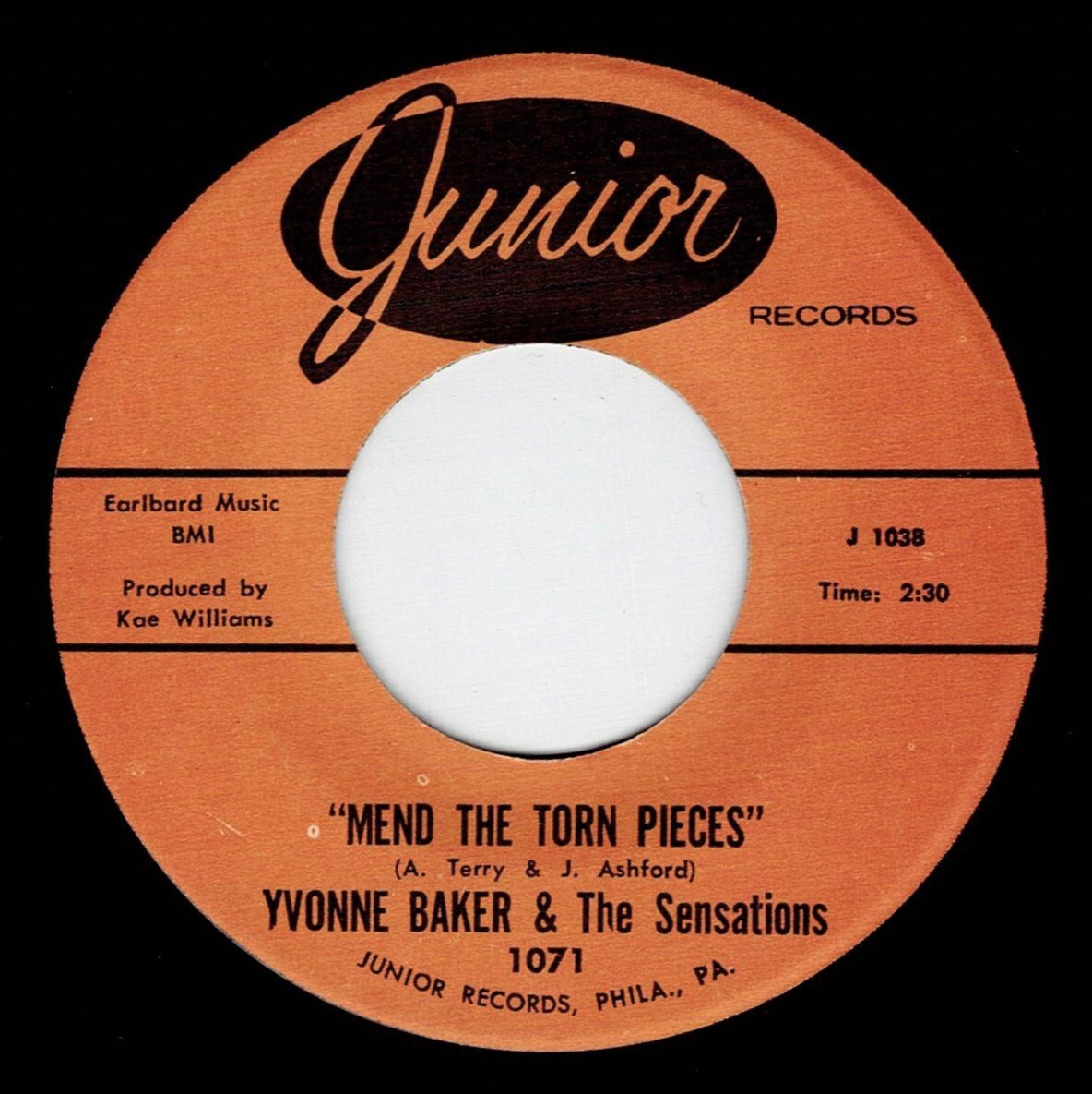 Yvonne Baker & The Sensations / I Can’t Change ♪ Mend The Torn Pieces (Junior) 1967, second pressの画像2