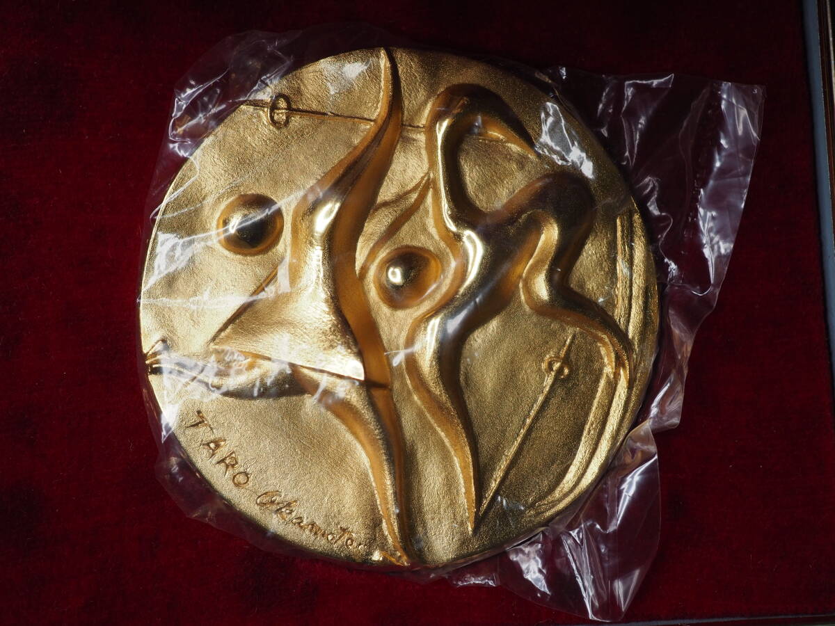第11回 札幌オリンピック 冬季大会 スーベニア 記念メダル ケース付 岡本太郎の画像2