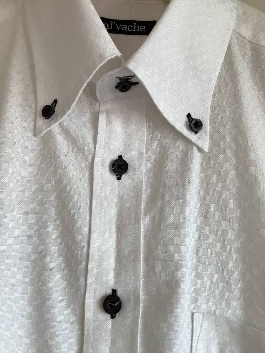 【中古美品】ワイシャツ 半袖 ボタンダウン カッターシャツ ビジネス Lサイズ 白 ホワイト の画像3