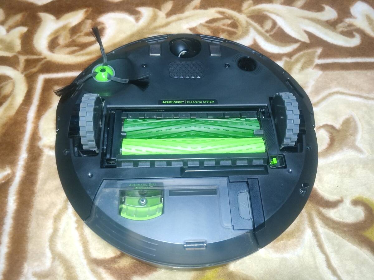 ☆一円スタート☆ アイロボット iRobot ロボット掃除機 Roomba i3+ ルンバi3+ i355060 連続70分動作確認 正規品 おまけ付・動作確認済_画像3