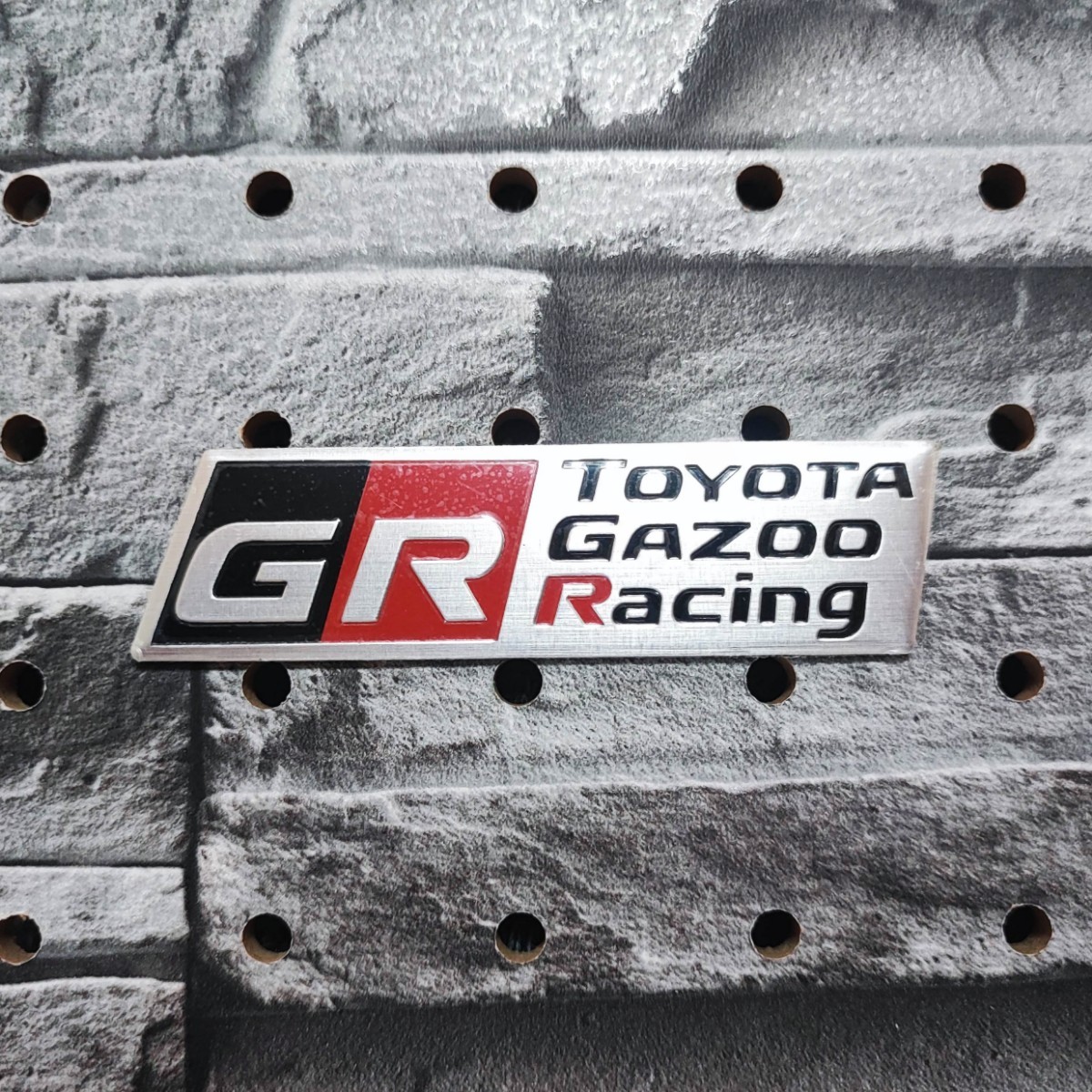 GR GAZOO Racing B 軽量アルミ製 エンブレム■プリウスPHV カローラ アクア HILUX ランドクルーザー C-HR ヤリスクロス 86 SUPRA ハリアーの画像6