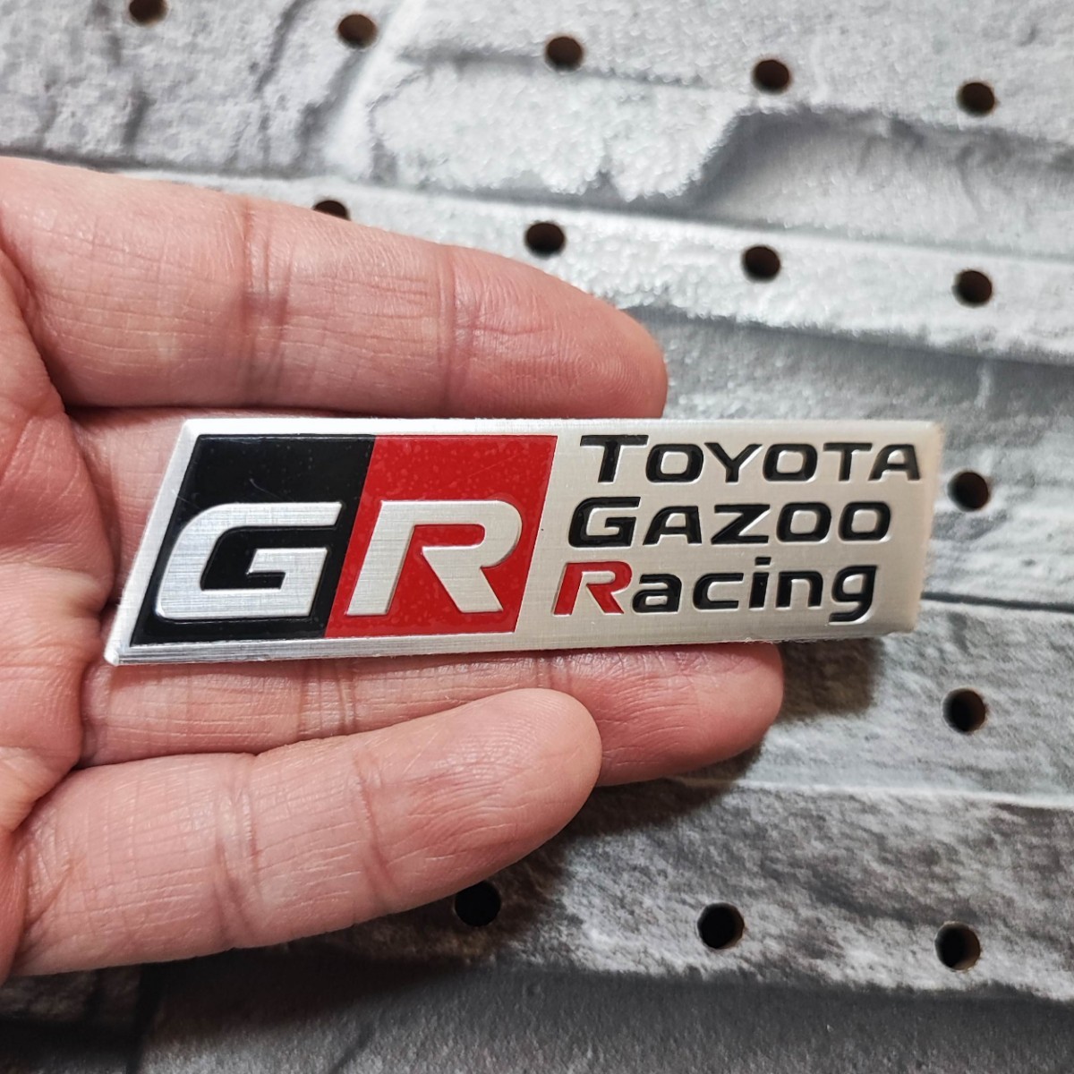 GR GAZOO Racing B 軽量アルミ製 エンブレム■プリウスPHV カローラ アクア HILUX ランドクルーザー C-HR ヤリスクロス 86 SUPRA ハリアーの画像1