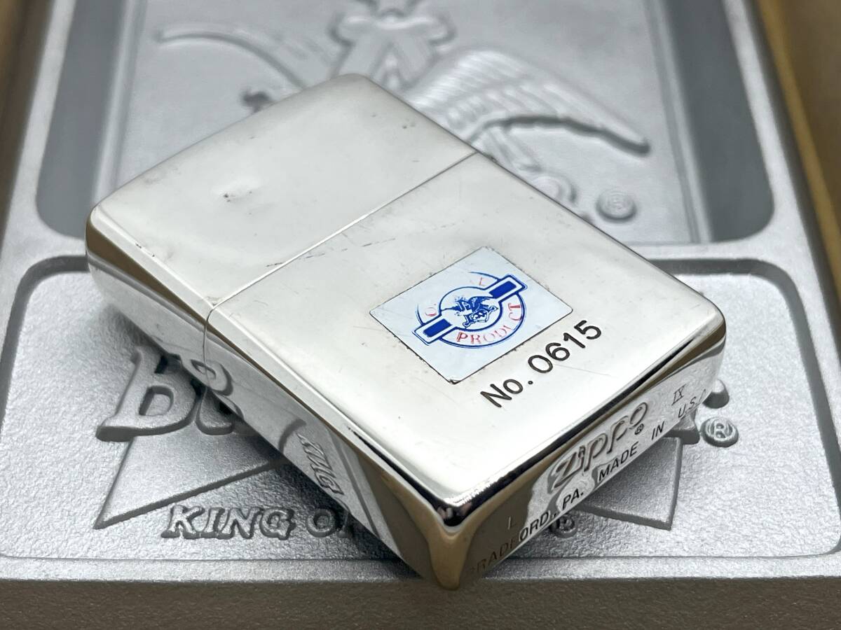 希少 ZIPPO ジッポー 1993年 限定品 BUDWEISER バドワイザー 立体ロゴ ライター 灰皿セット 箱付き_画像5