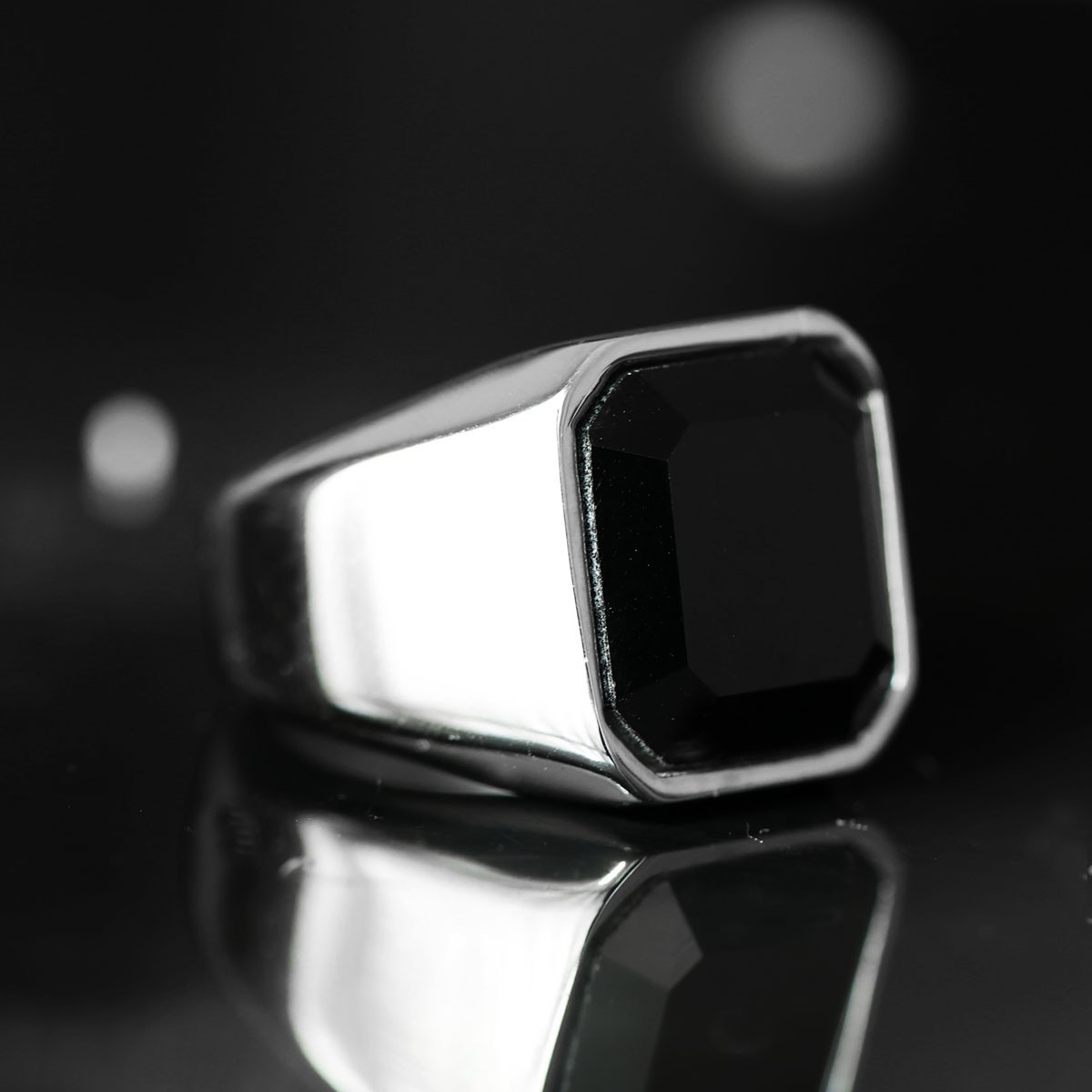 指輪 メンズ シルバー ブラック オニキス リング カレッジ 印台 サージカルステンレス 鏡面仕上 アクセサリ 人気 重厚 【２１号】_画像4