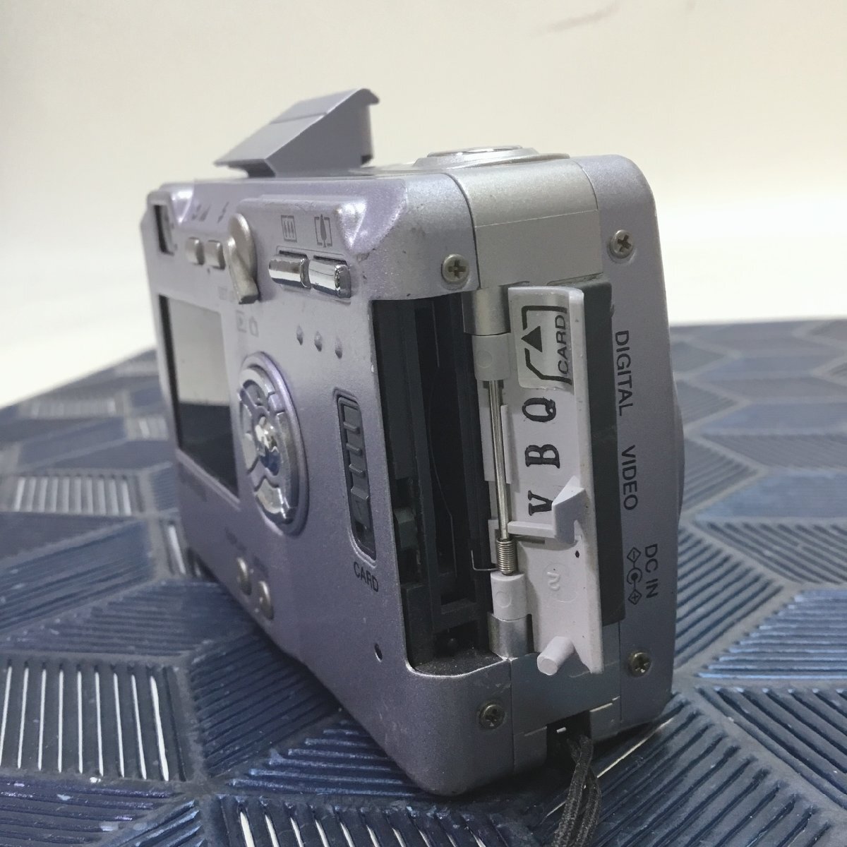 【ジャンク/中古品/CH】Kyocera 京セラ Finecam S3x コンパクト デジタルカメラ シルバー デジカメ 動作未確認 MZ0421の画像8