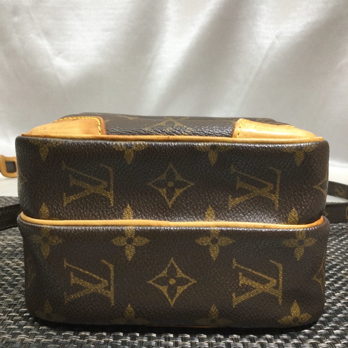 【中古/現状品/TO】LOUIS VUITTON ルイ ヴィトン モノグラム アマゾン ショルダーバッグ M45236 クロスボディ 斜め掛け バッグ　MZ0427/022_画像5