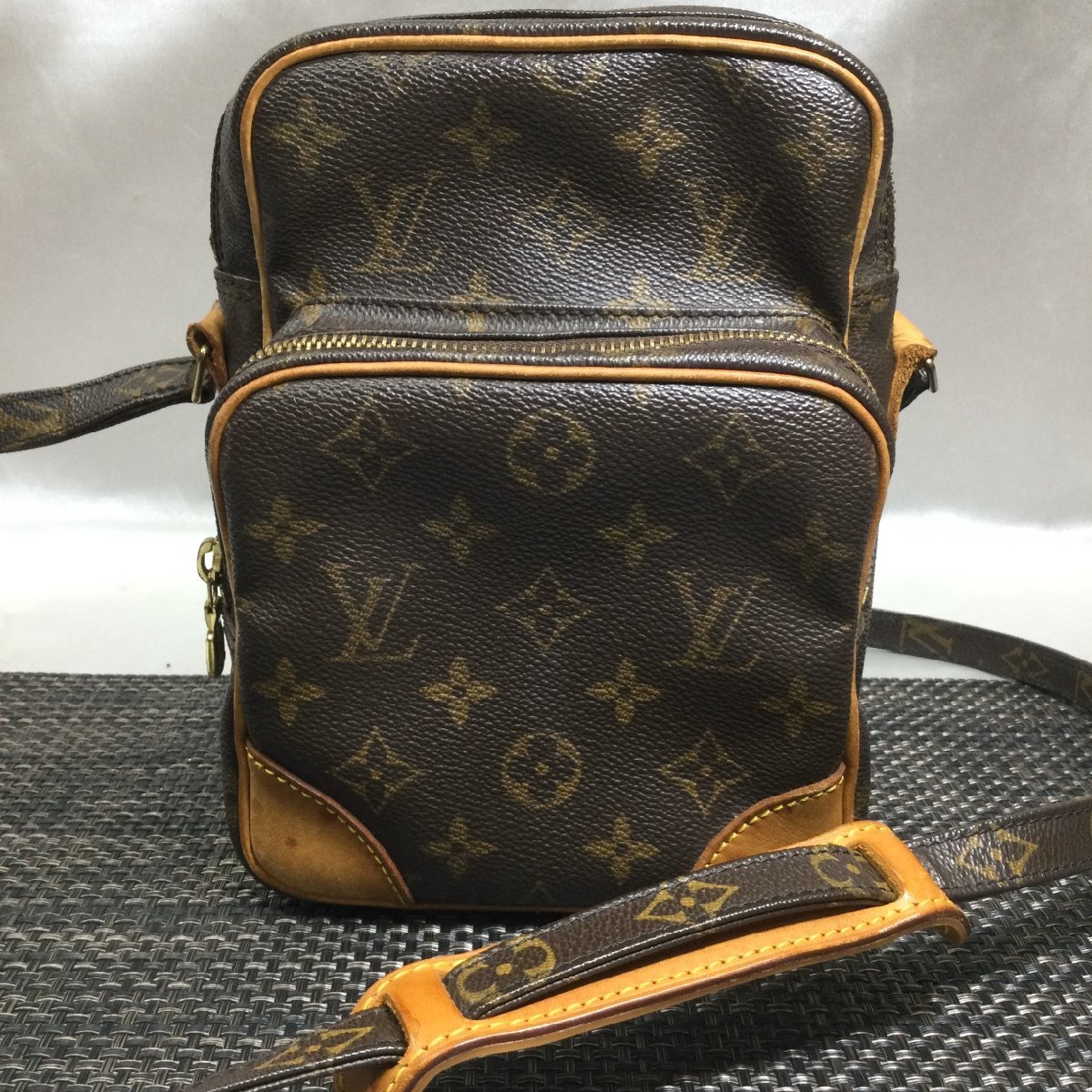 【中古/現状品/TO】LOUIS VUITTON ルイ ヴィトン モノグラム アマゾン ショルダーバッグ M45236 クロスボディ 斜め掛け バッグ　MZ0427/022_画像1