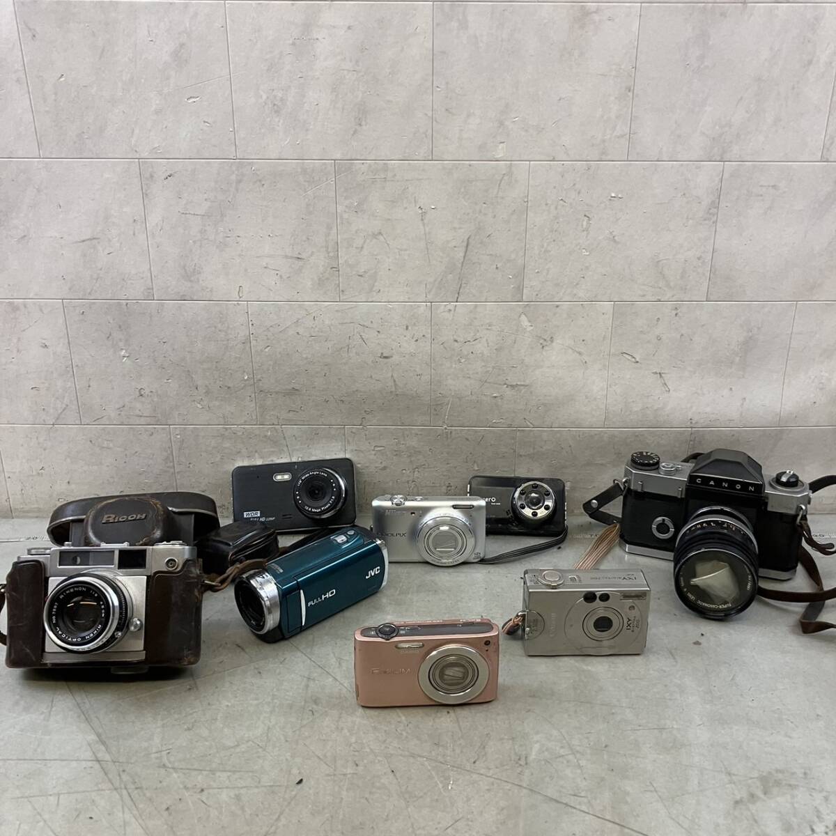 [4-194]RICOH MAX RHKEN OPTICAL フィルムカメラ デジカメ IXY DIGITAL200 CASIO EXILIM Canon Canonflex Everio エブリオ まとめ売りの画像1
