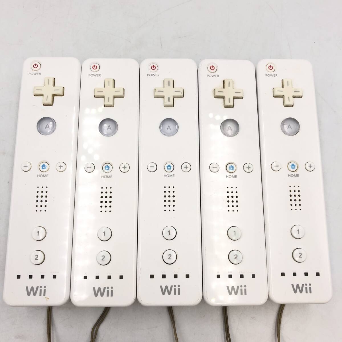 *. summarize goods [Wii remote control,Wii remote control plus ] game controller Wii nintendo Nintendo white blue white color blue color 