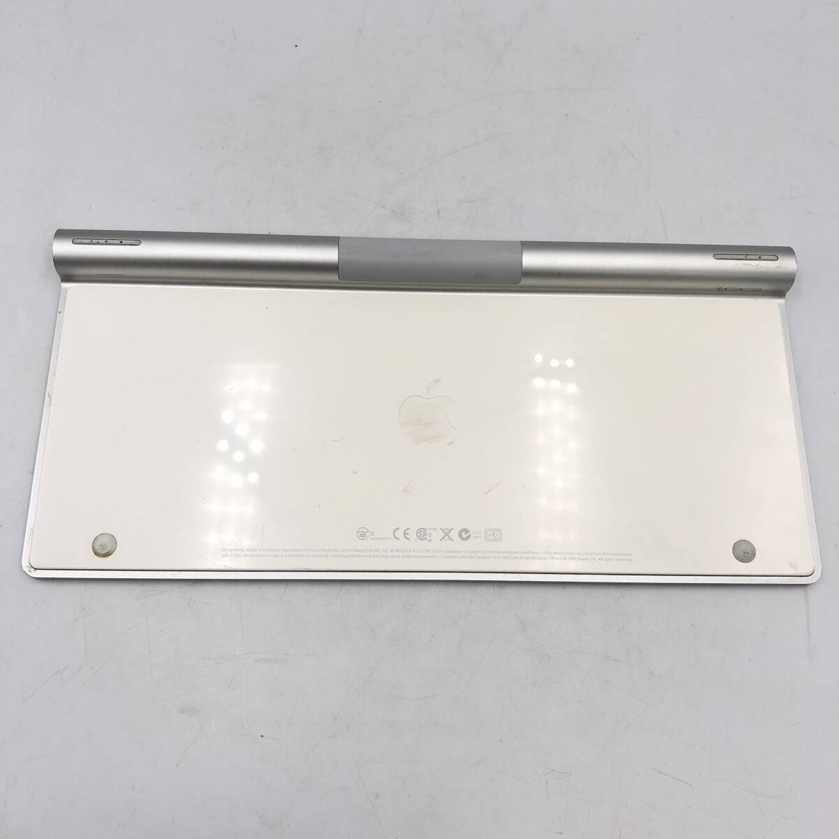 【Apple】Mac キーボード A1314 マジックキーボード ワイヤレスキーボード ジャンク ホワイト 白色 日本語_画像2