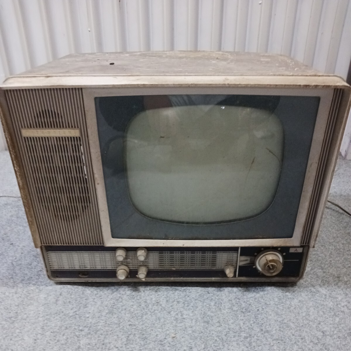 Yahoo!オークション - 昭和レトロ 真空管テレビ ブラウン管 Yahoo!オークション - 昭和レトロ 真空管テレビ ブラウン管