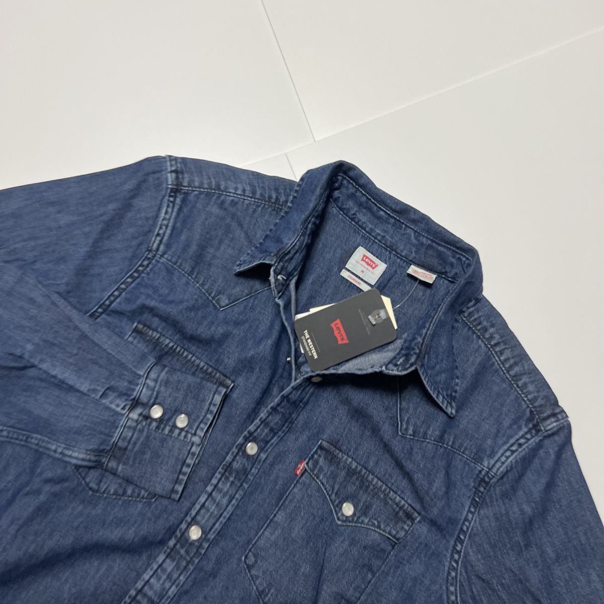 ★リーバイス LEVIS 定価8250円 新品 メンズ 大人気 定番 デニム ウエスタンシャツ インディゴ XXLサイズ[85745-0073-JXXL] 二 零★QWER★_画像3