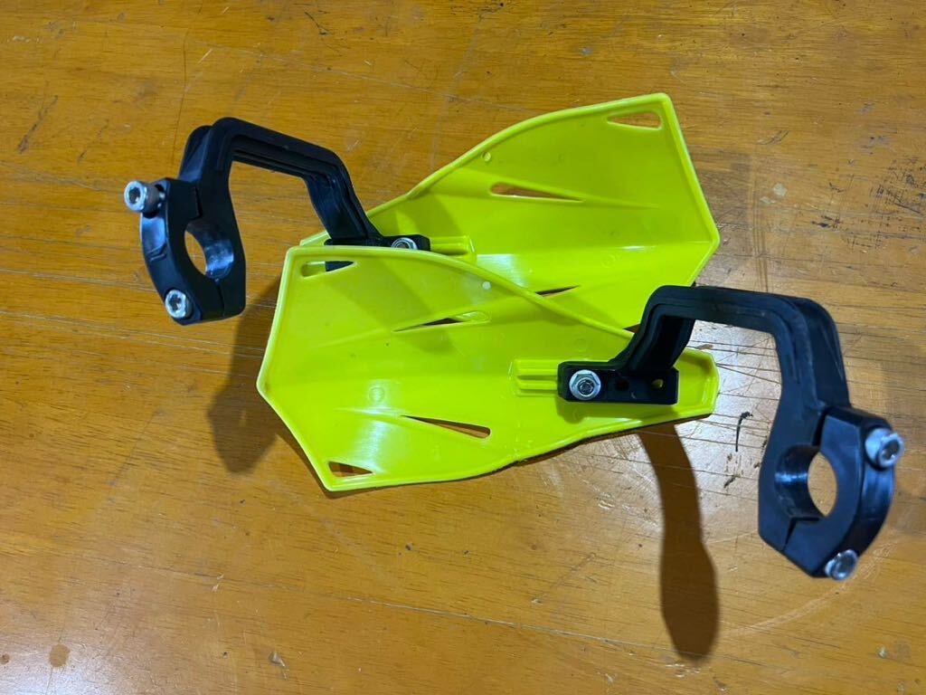 g4 ski-doo にて使用 ZETA ハンドガード XCプロテクター クランプ セット カスタム の画像2