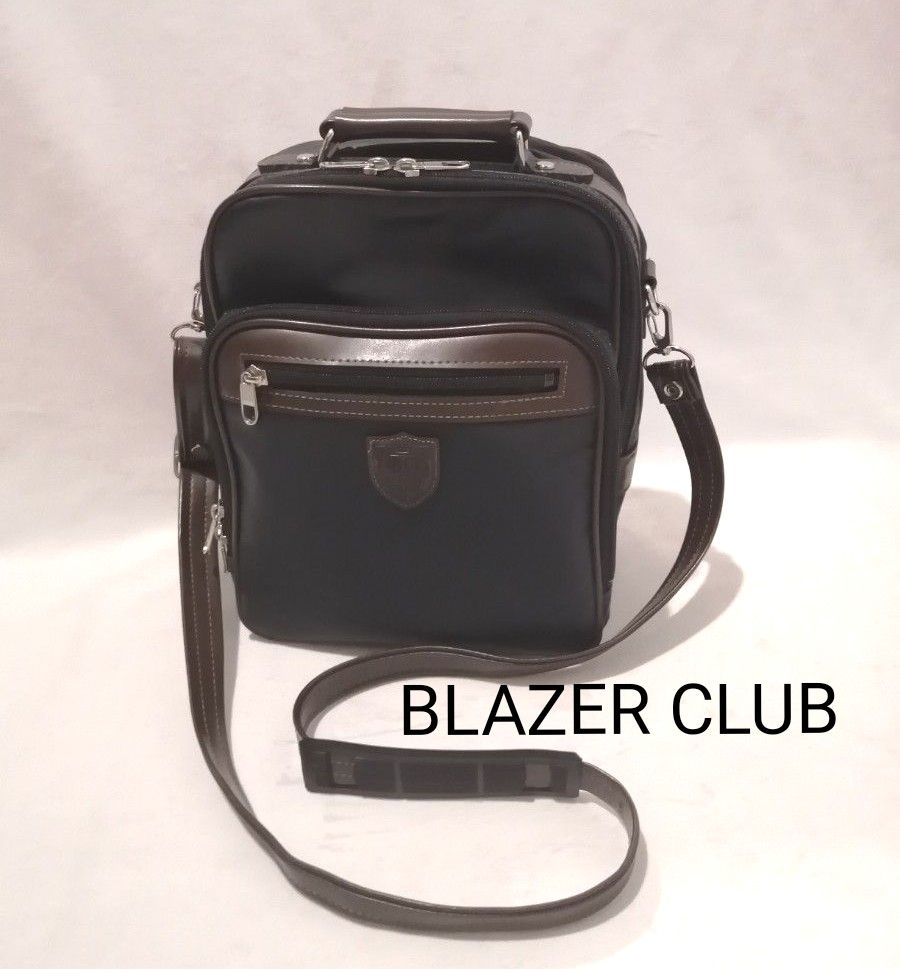 BLAZER CLUB ブラザークラブ  ショルダーバッグ ネイビー  2WAY 軽量 大容量 撥水素材 未使用品