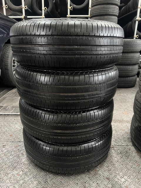 215/60R16 BRIDGESTONE ECOPIA NH200　2023年製　4本　26,000円　京都から