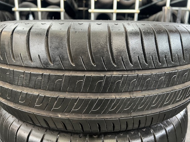 215/60R16 DUNLOP ENASAVE RV505　2021年製　4本　23,000円　京都から