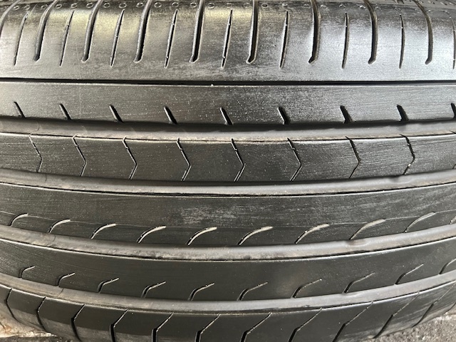 215/60R17 YOKOHAMA BluEarth RV-03 2022年製 4本 27,000円 京都からの画像5