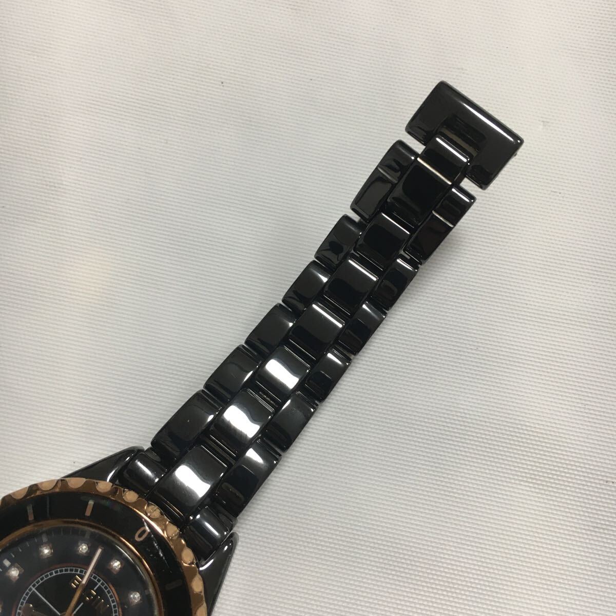 電池交換済 手入れ済み ELGIN CERAMICS エルジン メンズ 腕時計 ラインストーン クォーツ 3針 日付け FK1377C-EPの画像4