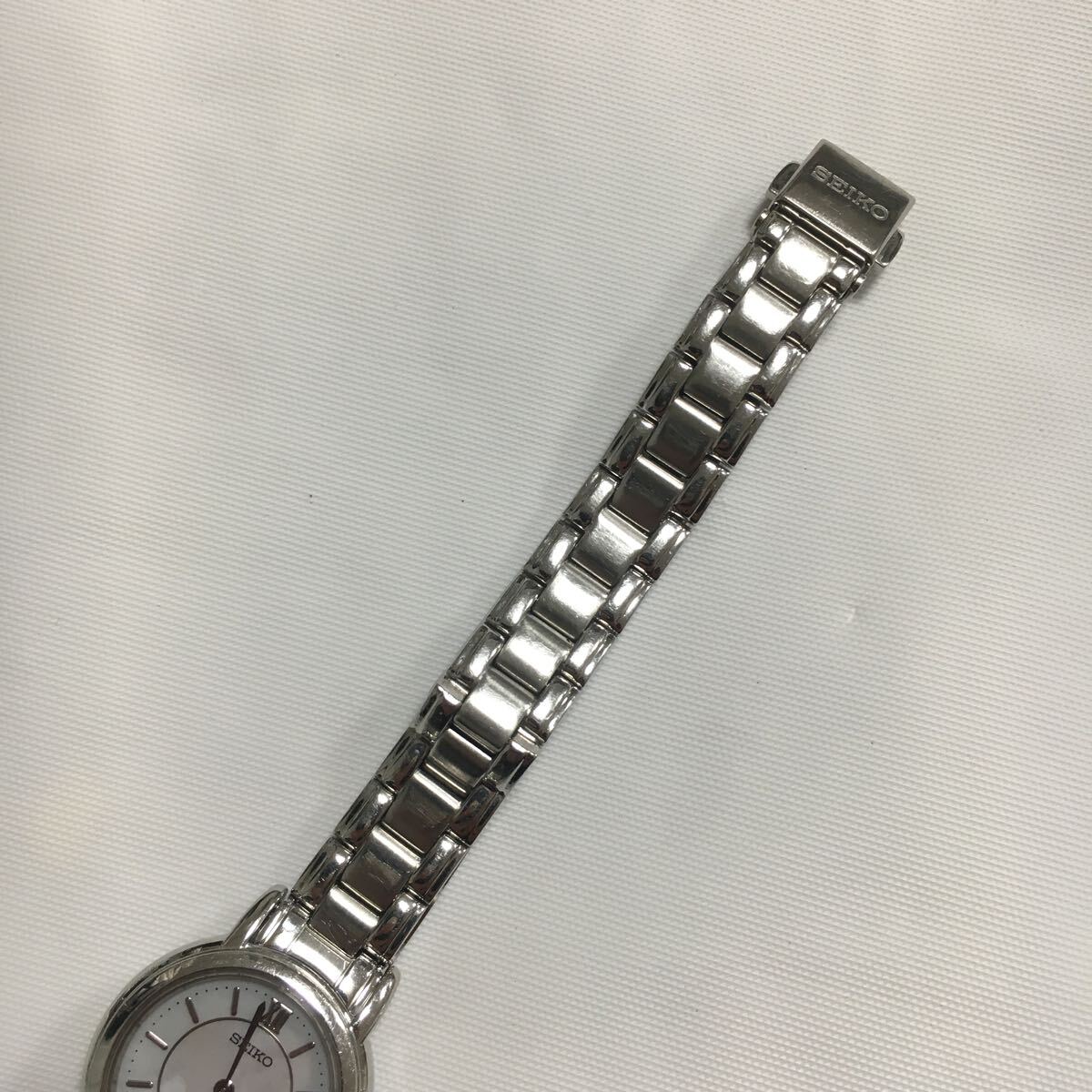 動作確認済 美品 SEIKO SOLAR レディース 腕時計 3針 シェル文字盤 V110-0AC0 純正ベルト セイコー ソーラーの画像4