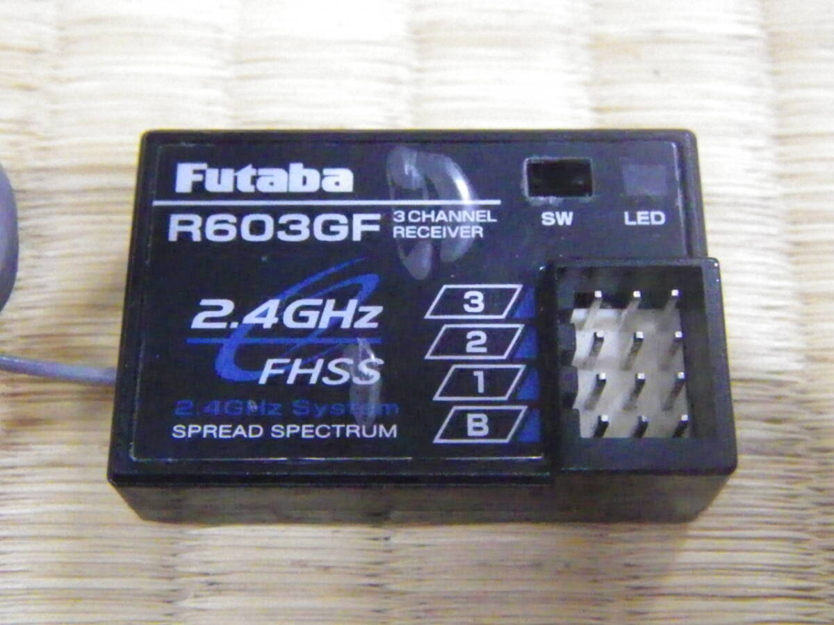 ★送料込み！！●フタバ FUTABA 2PL 2.4G R603GF 送信機 受信機 スタンダードサーボセット 中古品！！の画像8