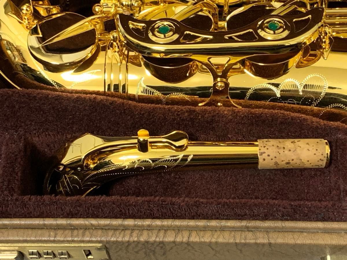 極美品 金メッキ アルトサックス Festi A1800GG フェスティ 最 極美品 金メッキ アルトサックス Festi A1800GG フェスティ 最