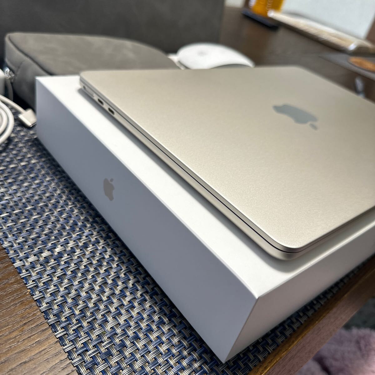 Apple MacBookAir M2 16Gメモリ512GSSD スターライトの画像4