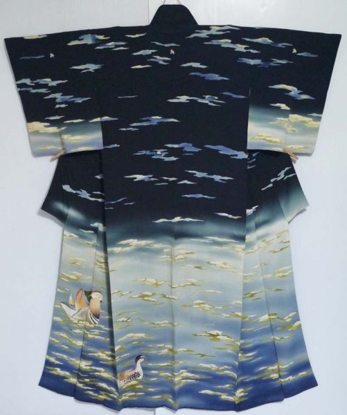 【KIRUKIRU】逸品 アンティーク 訪問着 着物 身丈158cm 正絹 三つ紋 大正ロマン 黒地 絵画のような鴛鴦のいる風景 レトロ 古布 古裂