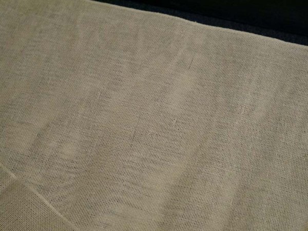 【KIRUKIRU】麻 生地 399×33cm ハギレ ベージュ 無地 反物 古布 古裂 生地 材料 リメイク ハンドメイド 手芸 裁縫の画像10