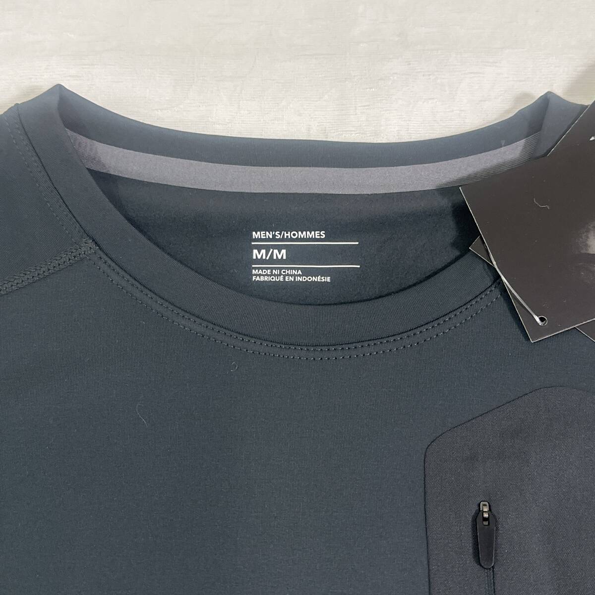 新品29 高機能素材 薄手夏用ベースレイヤー 100％化繊速乾高通気  胸ポケット グレーMの画像4
