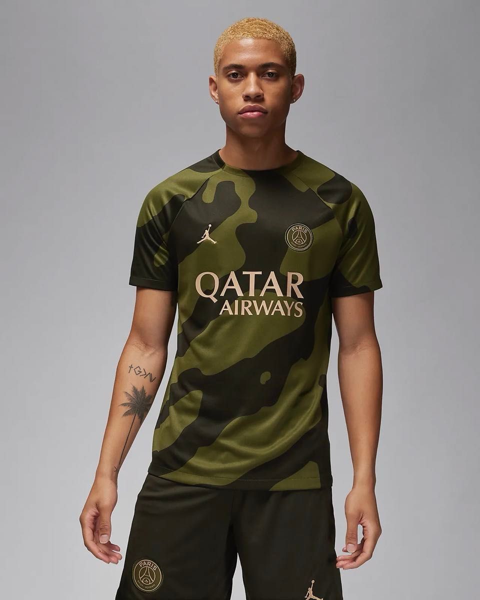 新品未使用タグ付】NIKE ジョーダン パリサンジェルマン PSG 新品未使用タグ付】NIKE ジョーダン パリサンジェルマン PSG
