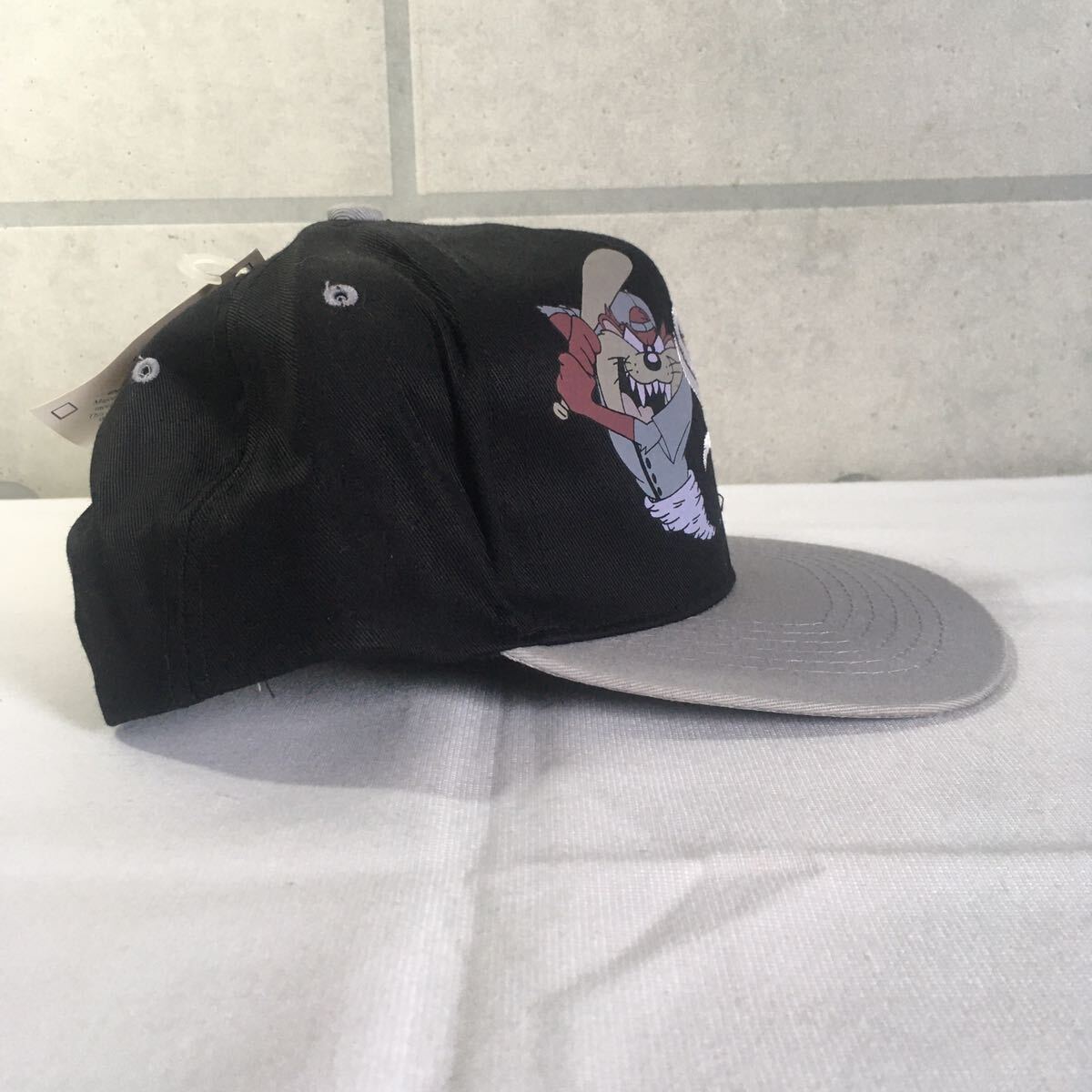 未使用 タグ付 / MLB WHITE SOX SNAPBACK CAP LOONEY TUNES / 90s ホワイトソックス スナップバックキャップ / Ladies Kids Small Sizeの画像4