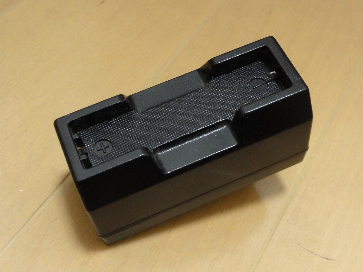 ★SONY ソニー純正 ガム型電池用充電器 BC-7D バッテリーチャージャー 送料230円 の画像1