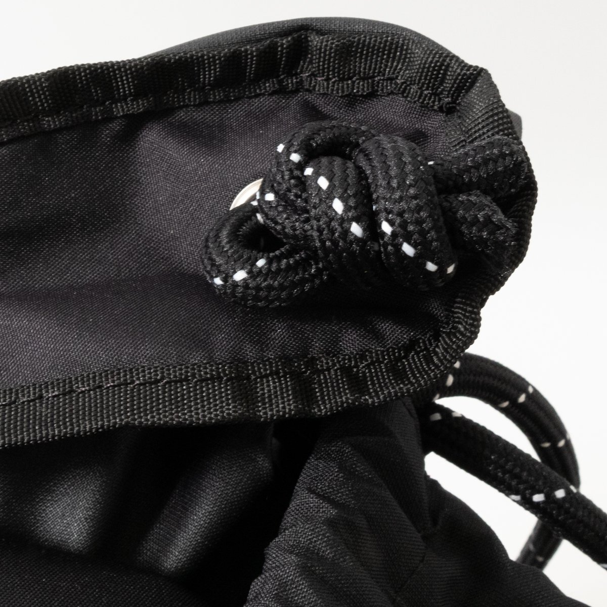 NIKE ナイキ ナップサック リュックサック ポリエステル ブラック 黒系 カジュアル シンプル スポーティ アクティブ 男女兼用 紳士 婦人 鞄の画像10