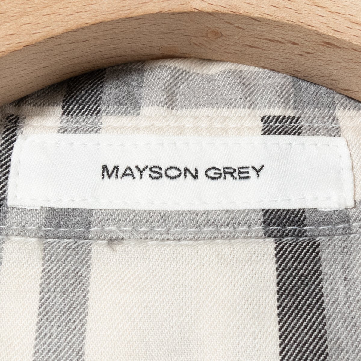 MAYSON GREY Mayson Grey check pattern design shirt long sleeve total pattern tops 2 rayon gray white beautiful . casual 