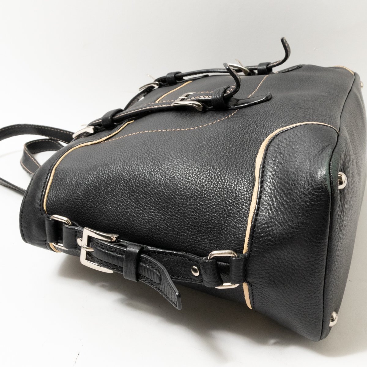 TOPKAPI ハンドバッグ トプカピ トートバッグ 手持ち 肩掛け ブラック ステッチ ファスナー開閉 綺麗め シンプル bag 鞄 婦人 レディースの画像4