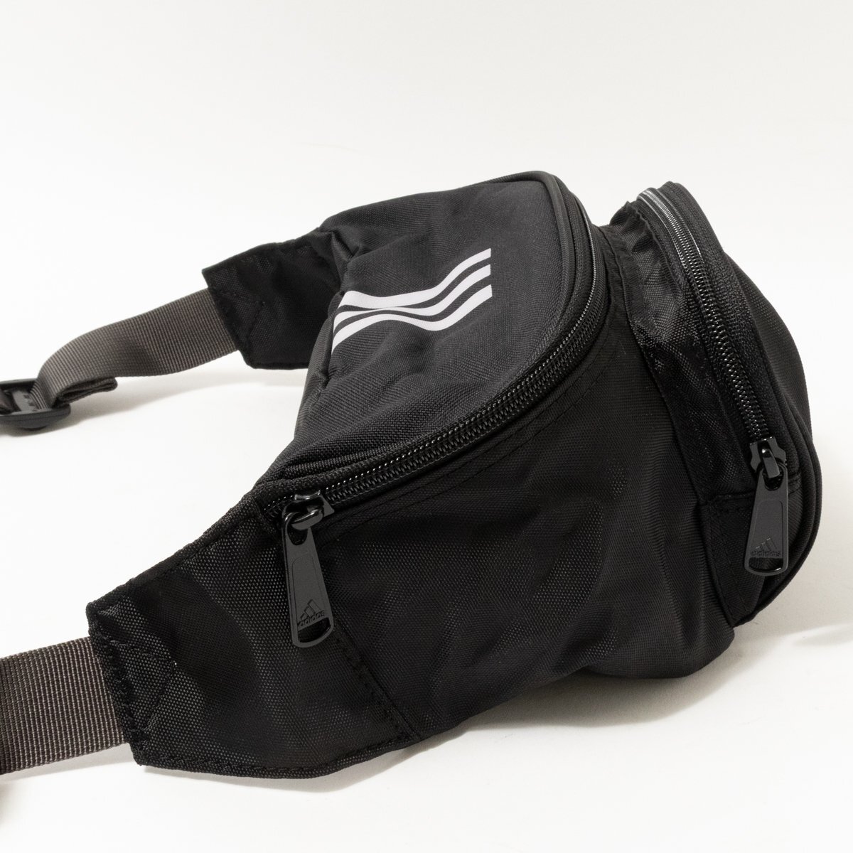 未使用タグ付き adidas アディダス ウエストバッグ ブラック 黒 グレー ナイロン ユニセックス 男女兼用 シンプル カジュアル 軽量 bag 鞄_画像5