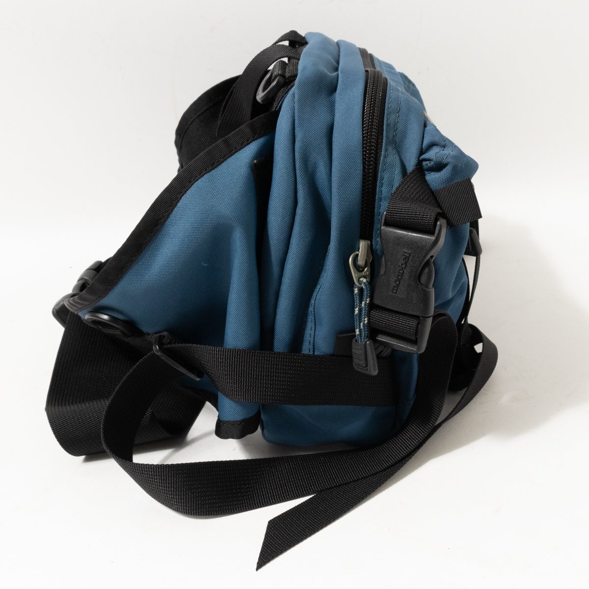 mont-bell Mont Bell waist bag blue blue black black nylon unisex man and woman use casual outdoor storage great number bag bag 