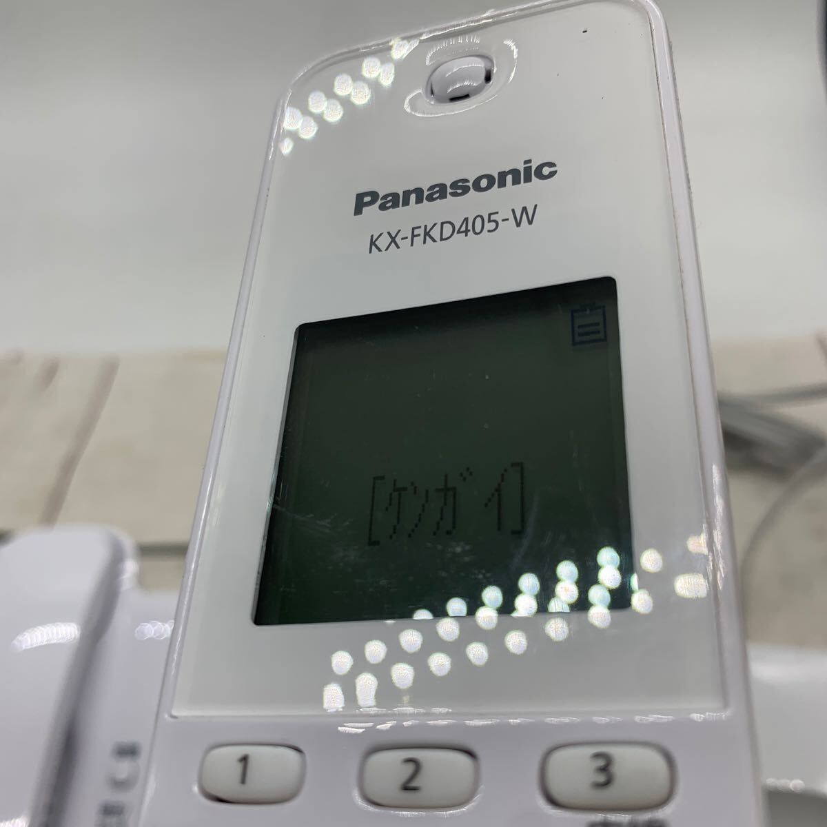 ★B955★ Panasonic コードレス電話機 VE-GD27-W KX-FKD405-W 親機 子機 ホワイト の画像2