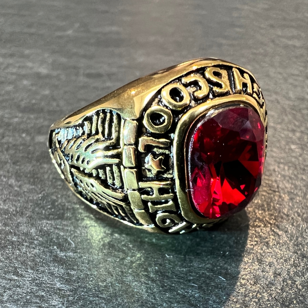  college ring /20 number / Gold / alloy / America / imported goods / unused goods / gold color / red Stone / red color /16.1g