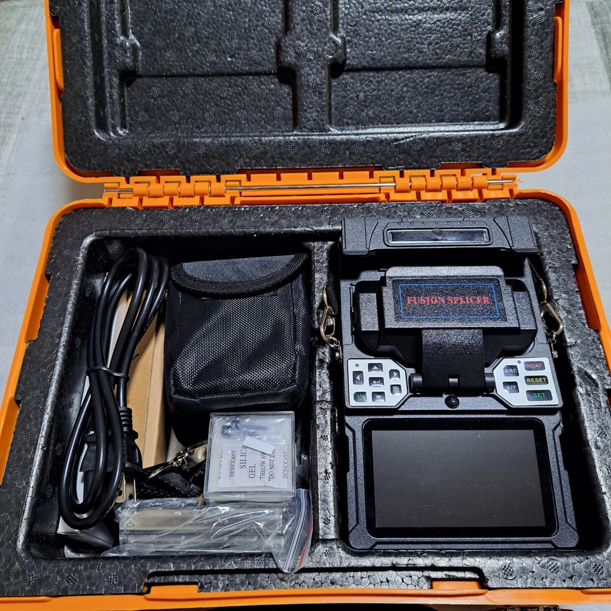 最安値 fusion splicer 融着接続機 光ファイバー X-600 光 最安値 fusion splicer 融着接続機 光ファイバー X-600 光