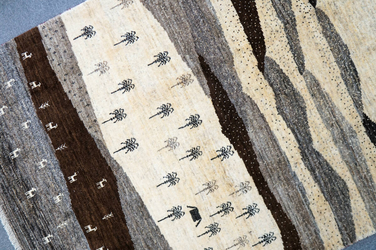 200×159cm【ペルシャ絨毯 手織りギャッベ】アマレ族ギャッベ ギャベ
