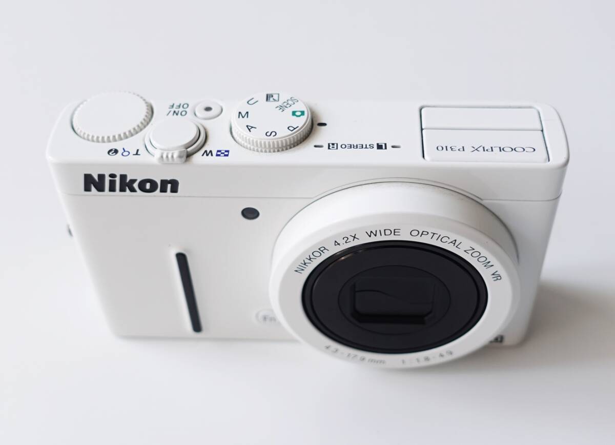 美品 シンプル白 Nikon デジカメ◆ニコン COOLPIX P310 ホワイトの画像3