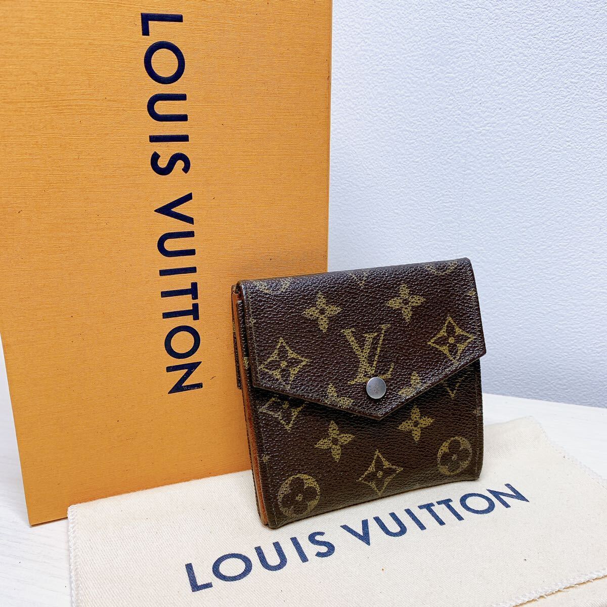 A068【正規品】LOUIS VUITTON ルイヴィトン モノグラム ポルトモネビエ カルトクレディ 三つ折り財布 ウォレット M61660/872ANの画像1