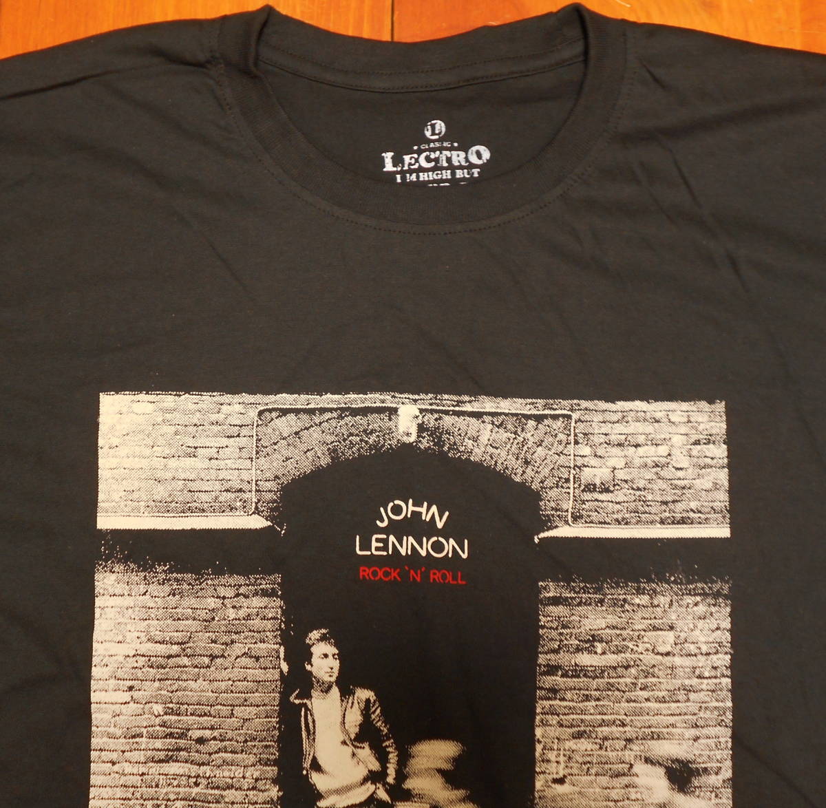 新品 【John Lennon】ジョンレノン Rock'n Roll プリント Tシャツ L // ビートルズ ロックンロール バンドTシャツ ロックTシャツの画像3
