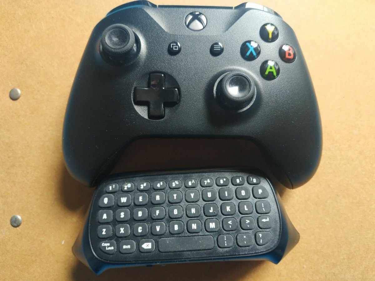 Xbox One ワイヤレスコントローラパッド 専用キーボードのセット